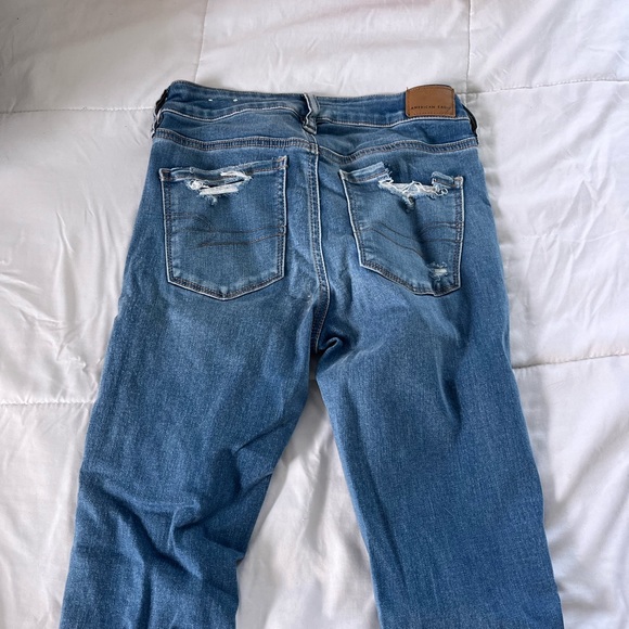 american eagle ripped skinny jeans - Picture 2 of 3